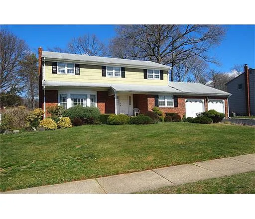 58 Valley Vale Dr photo 1