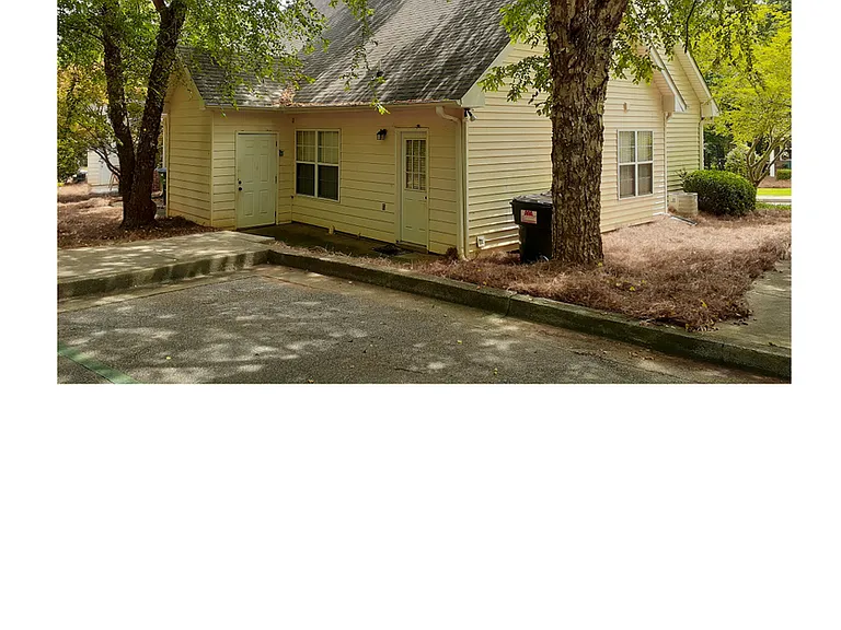 1325 Cedar Shoals Dr #301 — Photo 2
