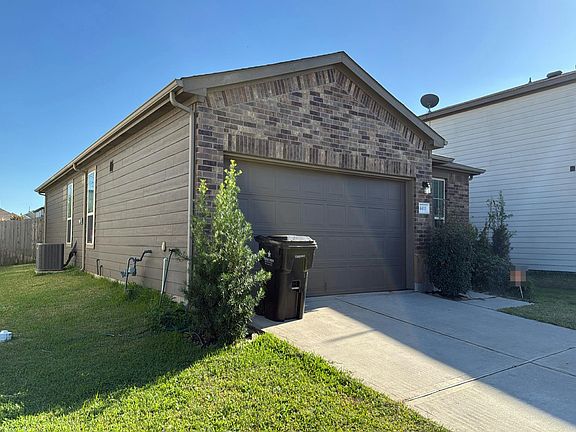 3rd image of 4411 Autumn Pass Ct