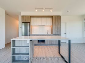 2495 Eglinton Ave W