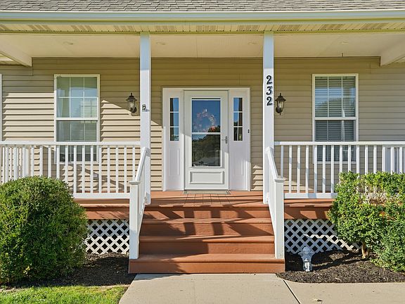 3rd image of 232 Akela Dr