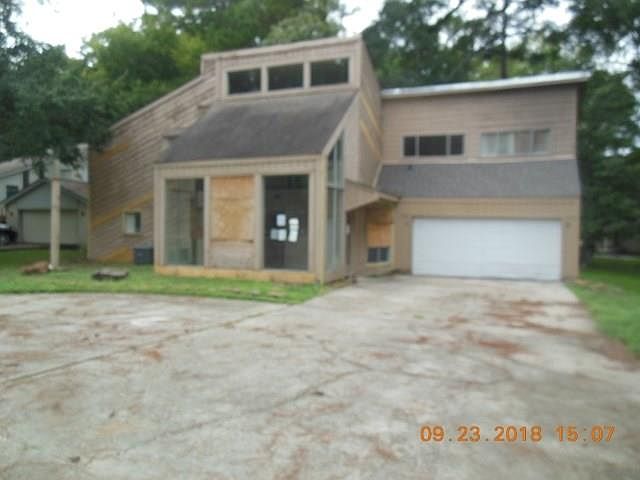 1st image of 15211 Jamaica Dr #0