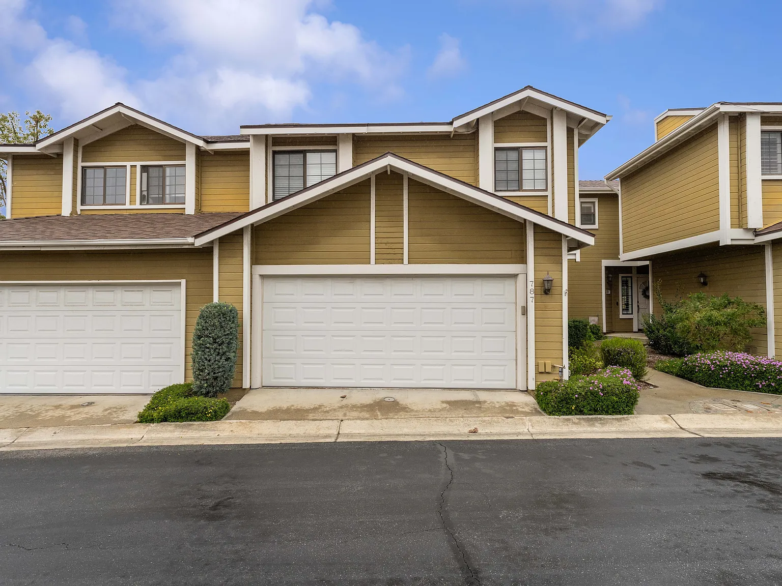 3 bed, 1580 sqft, $3,600 — Photo 1