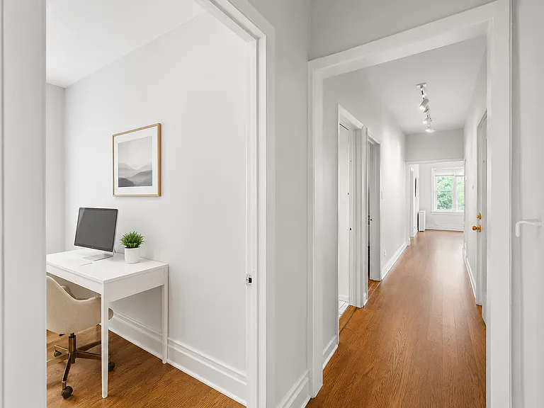 2453 N Clark St #3 — Photo 9