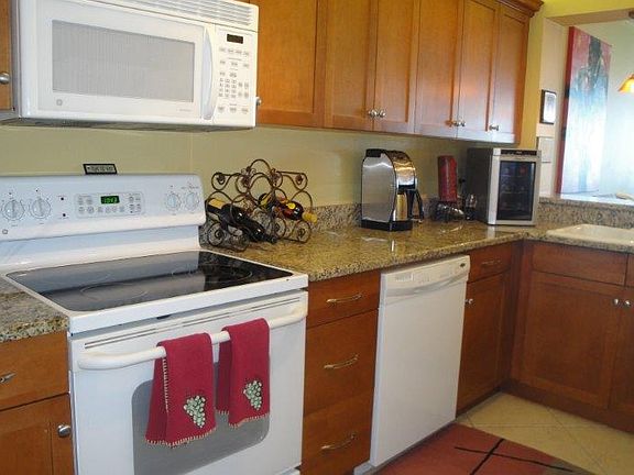 5th image of 8020 Sailboat Key Blvd S APT 403