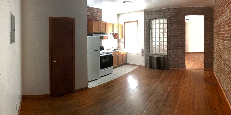 Rented by Bezell Group | media 7