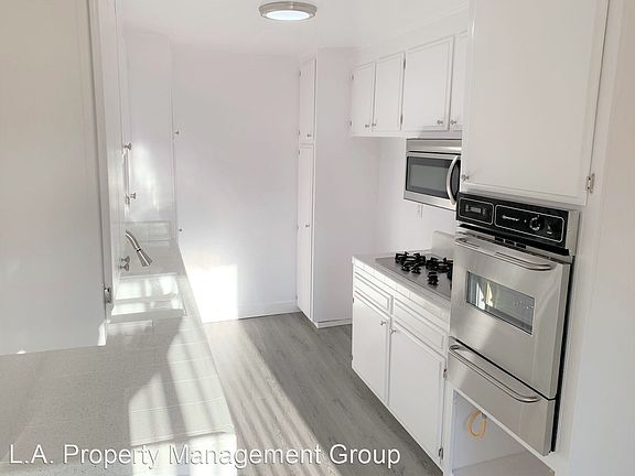 5th image of 4346 Matilija Ave APT 221