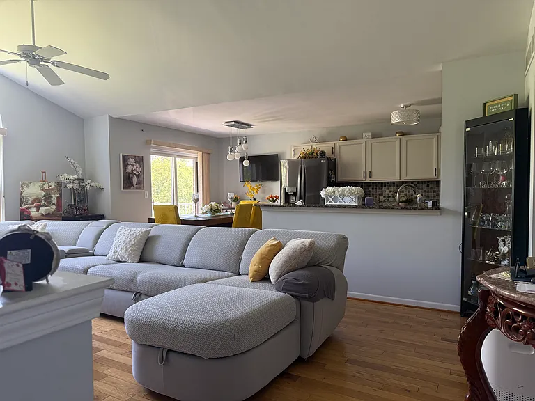 2123 Leighton Dr #2123 — Photo 8