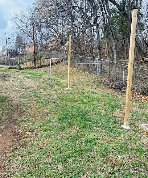 1525 Andrews Rd NW — Photo 3