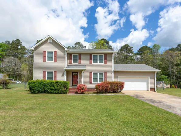 180 Kingsway Dr, Anniston, AL 36207