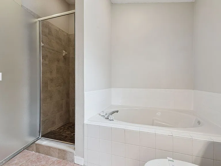 13831 Guildhall Cir — Photo 11