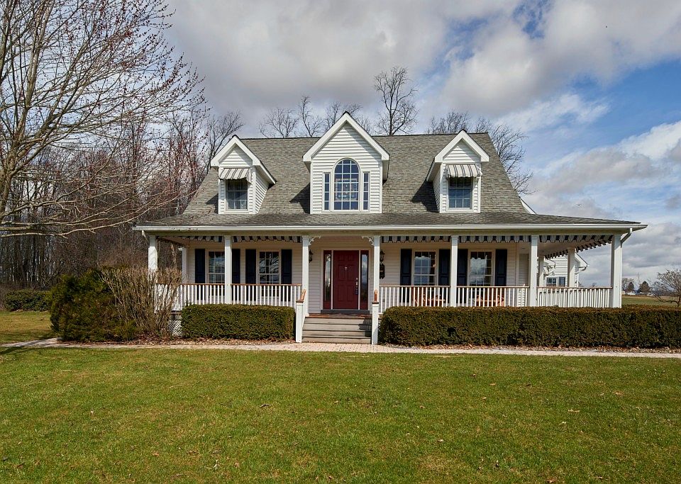 1st image of 146 Swan Ln