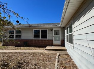 2220 W 6th Ave, Winfield, KS 67156