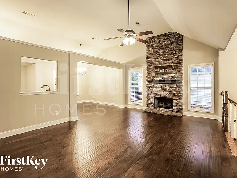 713 W Accipiter Cir — Photo 3