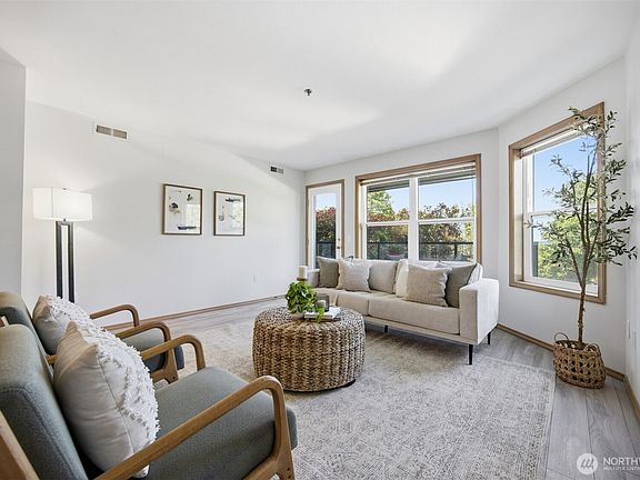 4th image of 705 N State Street #102