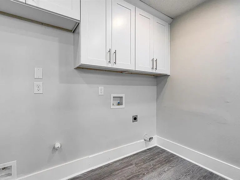 625 Spring St — Photo 12