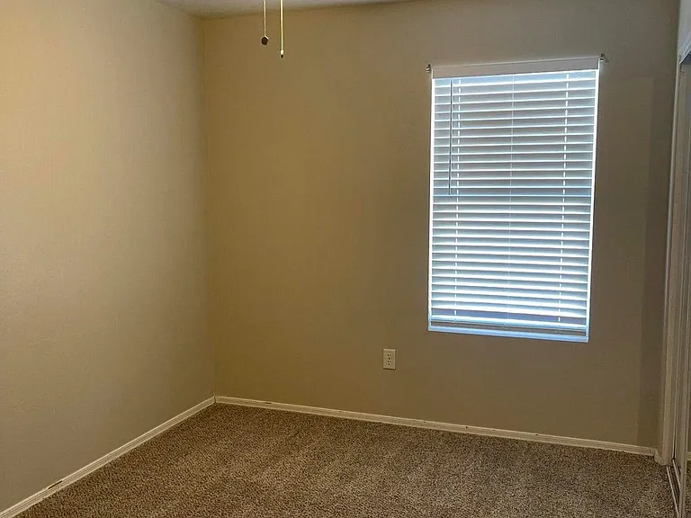 10509 E Olla Ave — Photo 14