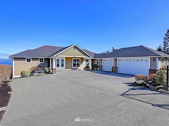 2nd image of 1851 E Camano Drive
