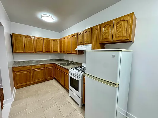 Rented by Oxford Property Group | media 10