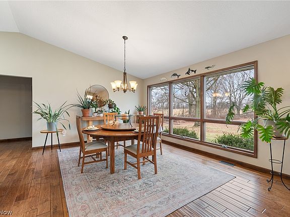 4th image of 683 Township Road 1275