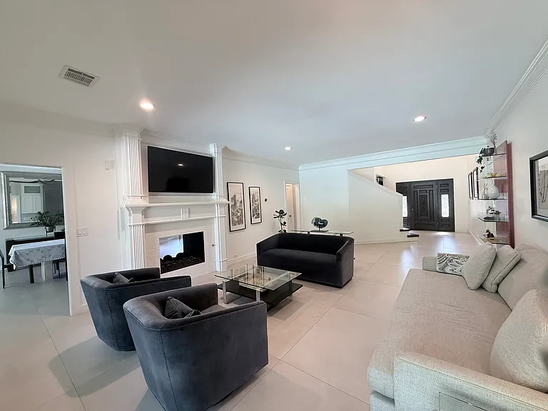 2408 Arbor Trl — Photo 8