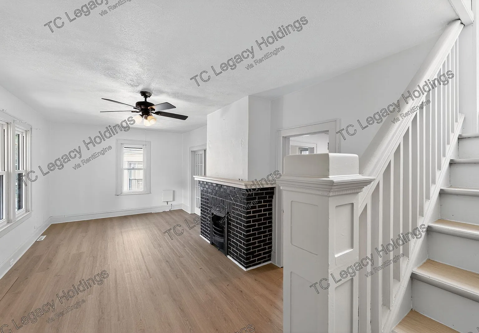 3 bed, 1.0 bath, 1352 sqft, $1,350 — Photo 4