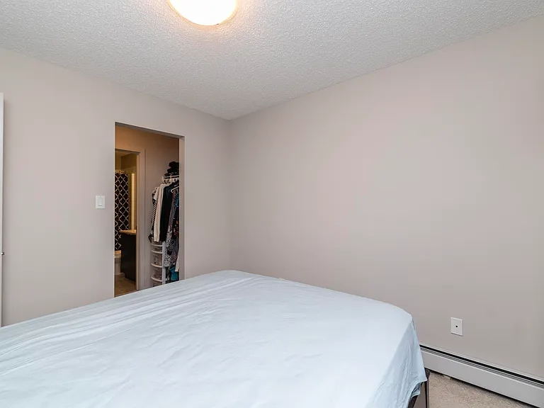 344 Windermere Rd NW #431 — Photo 31