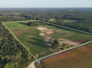 404 E M White Rd, Defuniak Springs, FL 32433