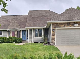6636 SW Gisbourne Ct, Topeka, KS 66614