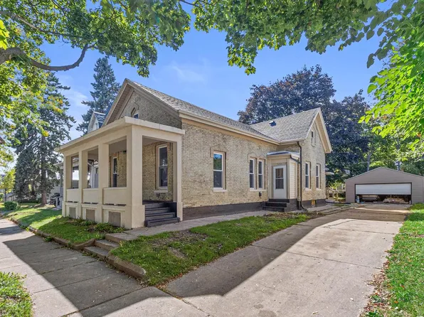 1324 Villa STREET, Racine, WI 53403