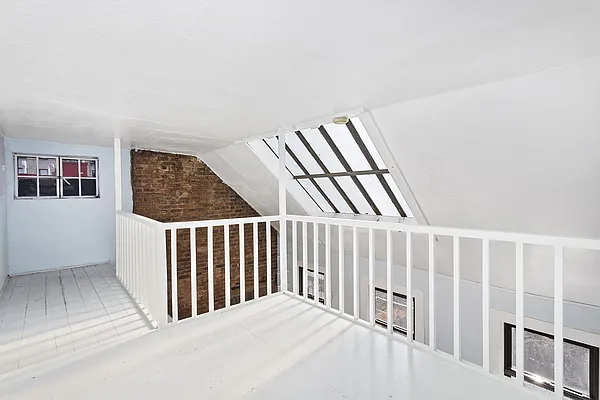 Rented by Compass | media 14