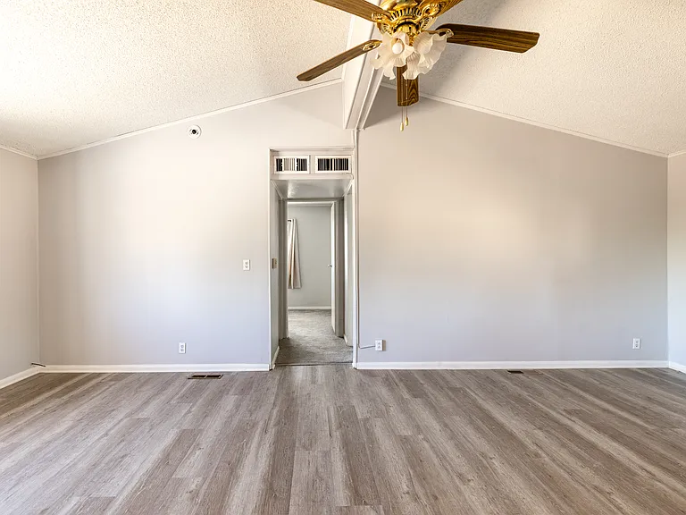 72476 Sunnyvale Dr — Photo 24