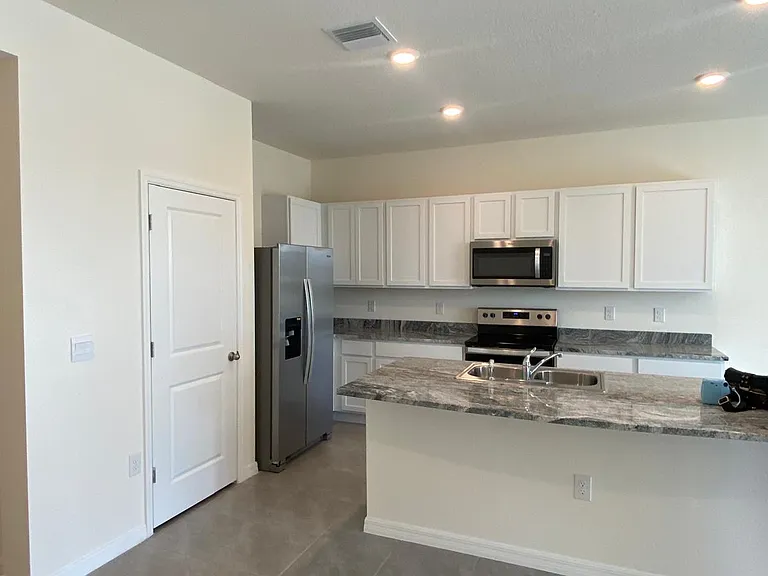 32996 Tulip Petal Ln — Photo 5