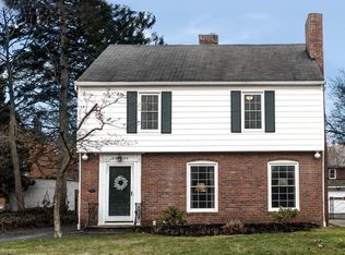 3854 Bethany Rd, University Heights, OH 44118