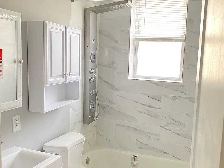 625 E Vernon Rd — Photo 8