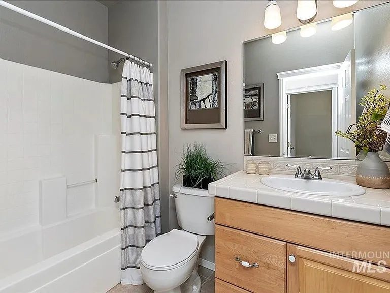 806 S Gray Eagle Way — Photo 17