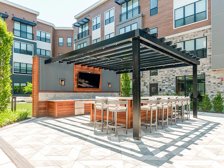 Enclave at Raritan — Photo 30