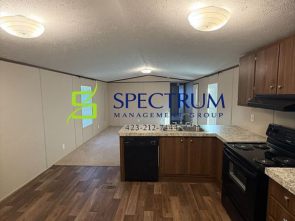 3rd image of 2876 Democrat Rd