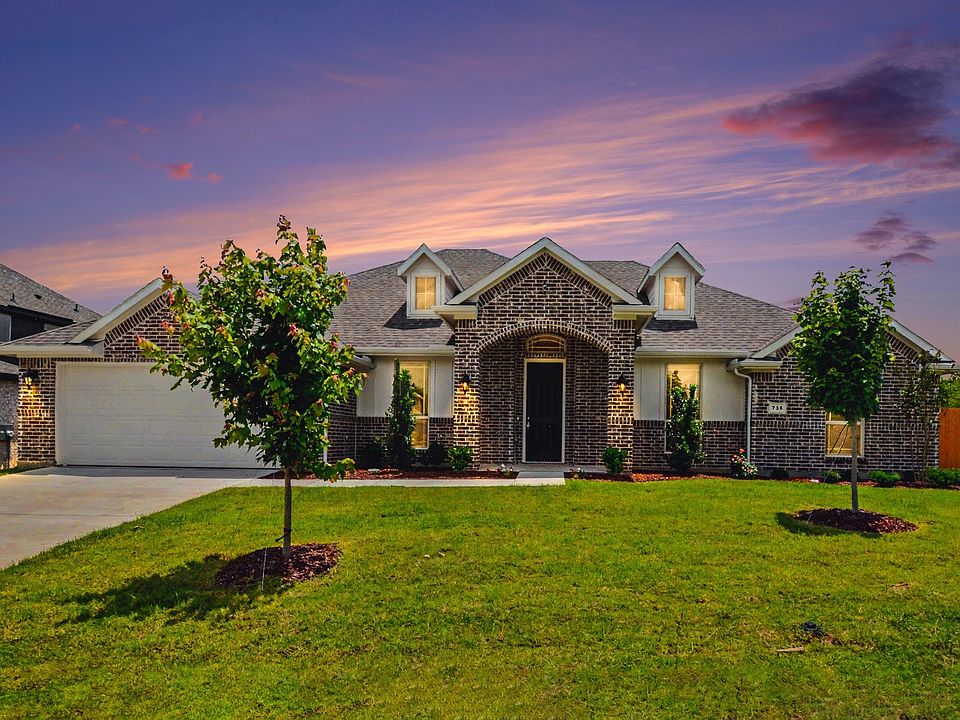 1st image of 736 Candace Dr