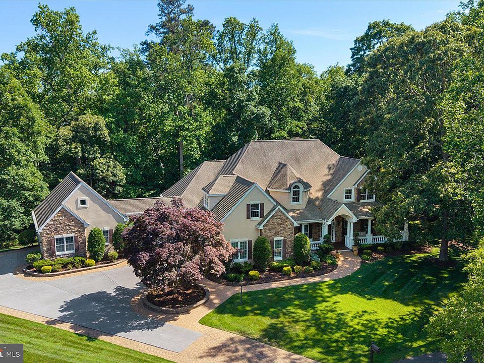 1st image of 7 Johnson Branch Ct