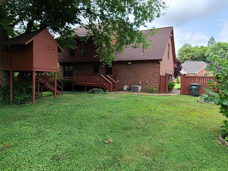 6828 Collinswood Dr — Photo 39
