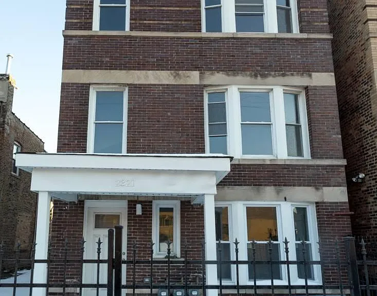 2321 W Fullerton Ave #2 — Photo 1