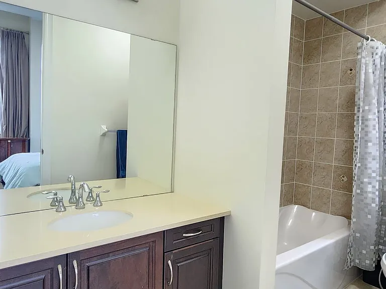 12 Royal West Dr — Photo 26