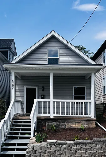 547 Parker St Photo 1