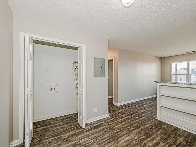 234 Hoskins Mill Ln — Photo 3