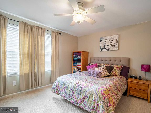 4th image of 6024 Basingstoke Ct