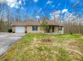 1379 Pilgrim Dr, Grimsley, TN 38565
