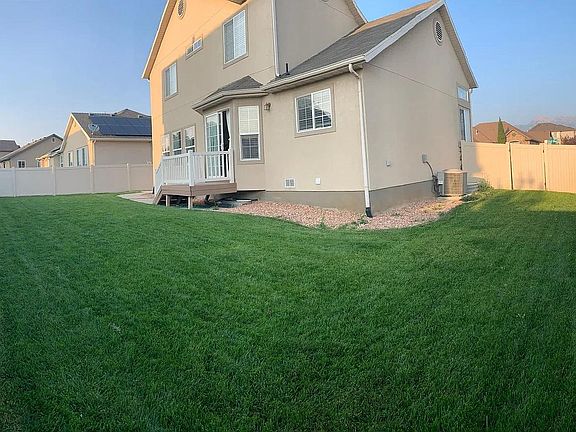 4th image of 2165 N 2500th St W