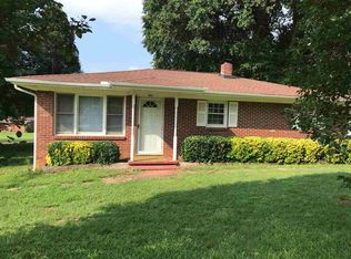 221 Tool Rd, Boiling Springs, SC 29316