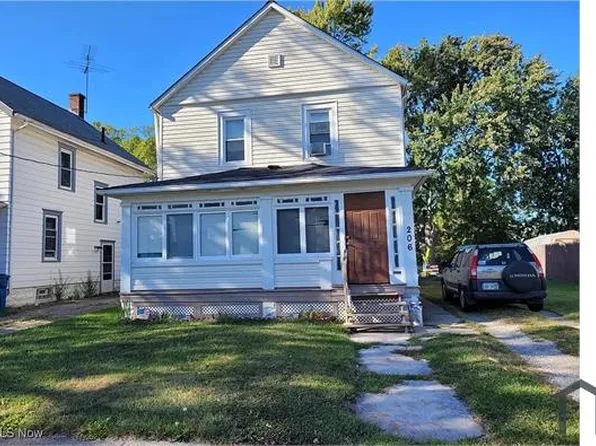 206 W 29th St, Lorain, OH 44055
